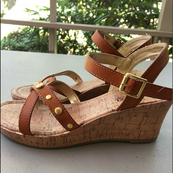 Michael Kors Wedged Shoes - Picture 1 of 4